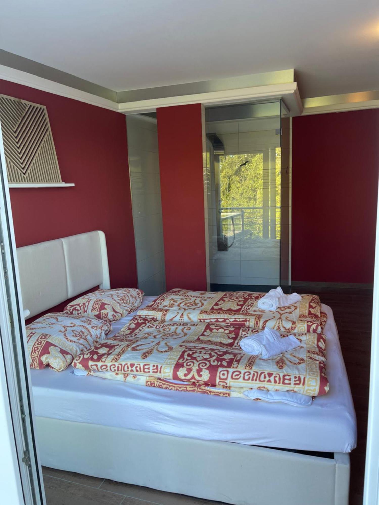 Kavkaz Restaurant & Hotel Ломар Экстерьер фото